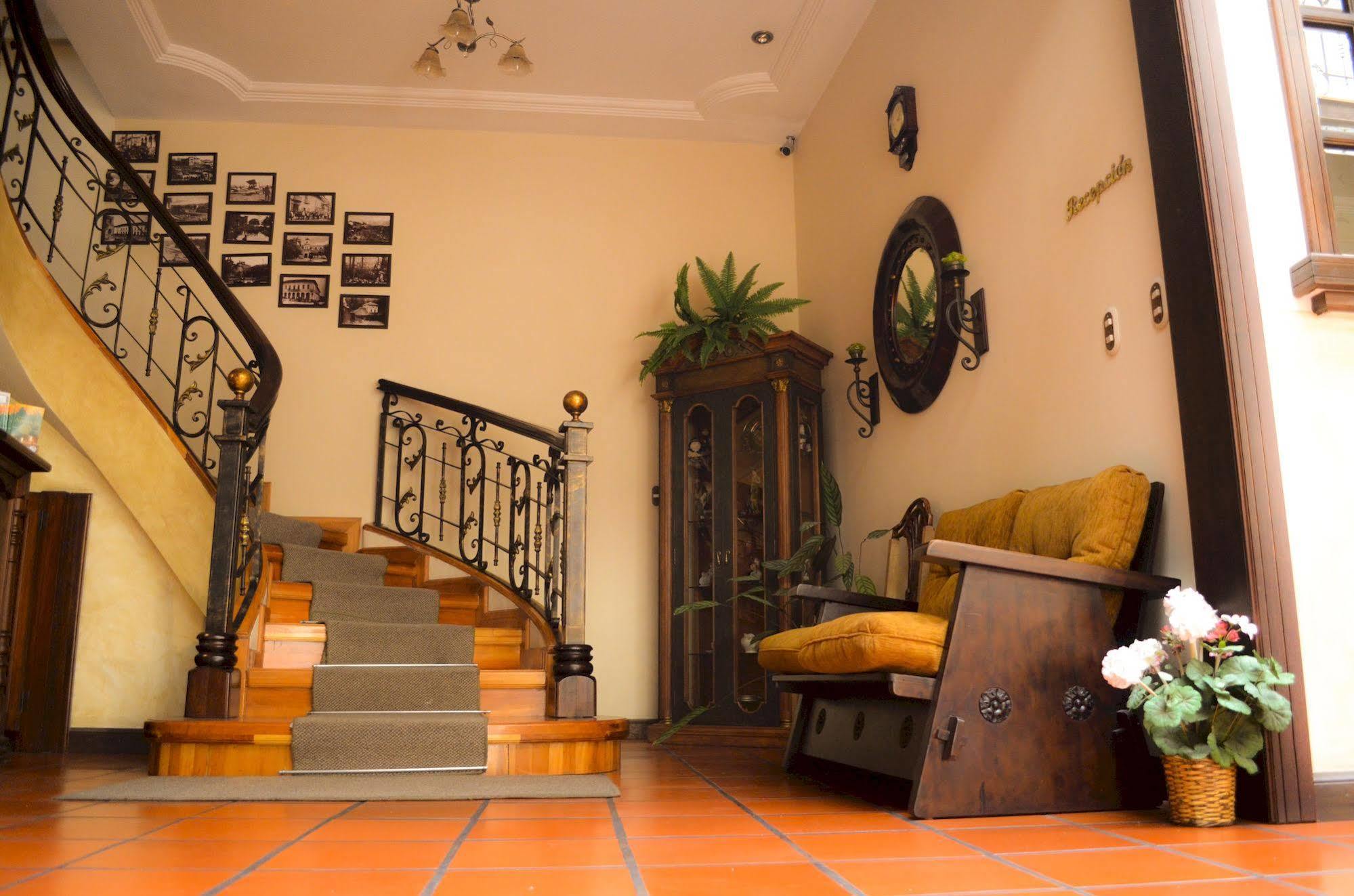 La Posada Cuencana Hotel Exterior photo
